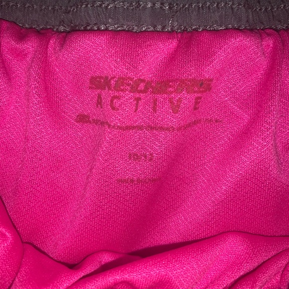 Shorts - Picture 3 of 3